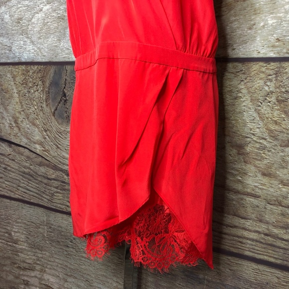 Michelle Mason Size 2 Red Dress Lace Underlay NEW - Picture 4 of 9